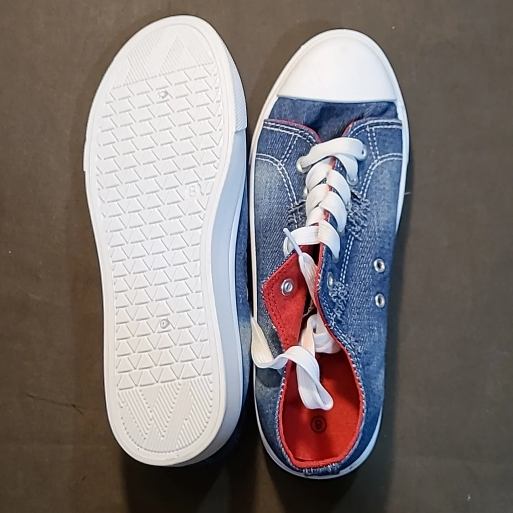 Women's Bobbie & Brooks blue and red Sneakers size 8 - Picture 4 of 8